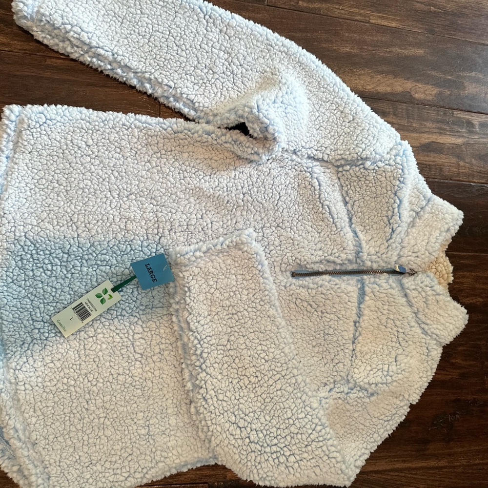 Women’s GreenTea Soft blue Sherpa pullover net large